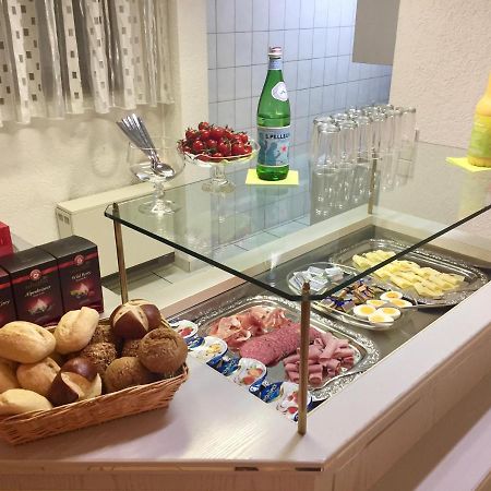 Hotel Carle Deizisau Kültér fotó
